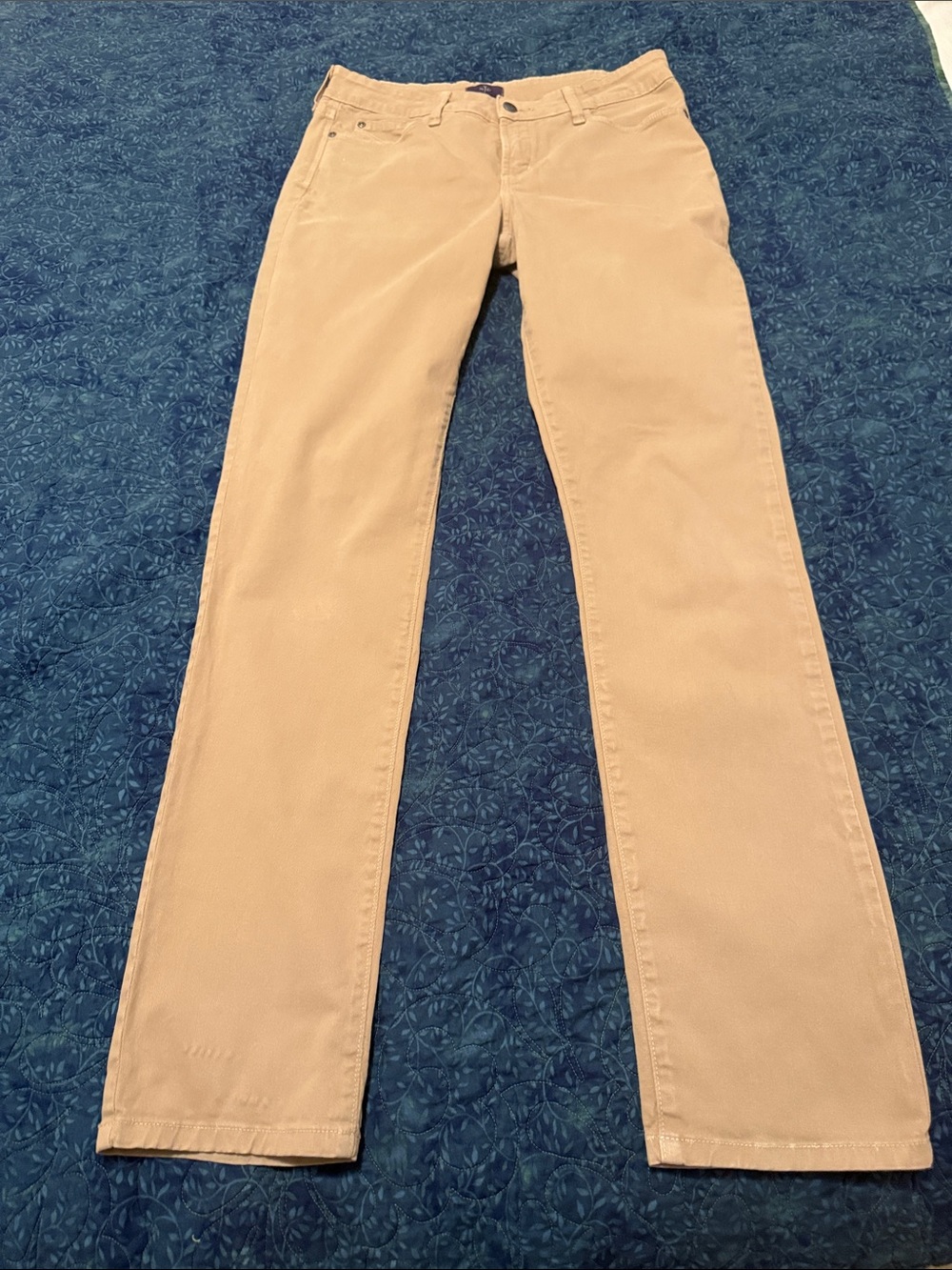 NYDJ Straight-Leg Jeans in Khaki/Tan. Size 6